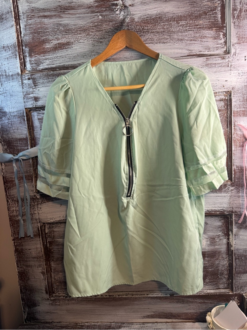 SHEIN Mint Green Zip-Pull Puff Sleeve Blouse